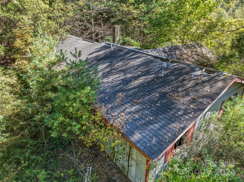 99999 Yager Farms Road Lake Toxaway, NC 28747