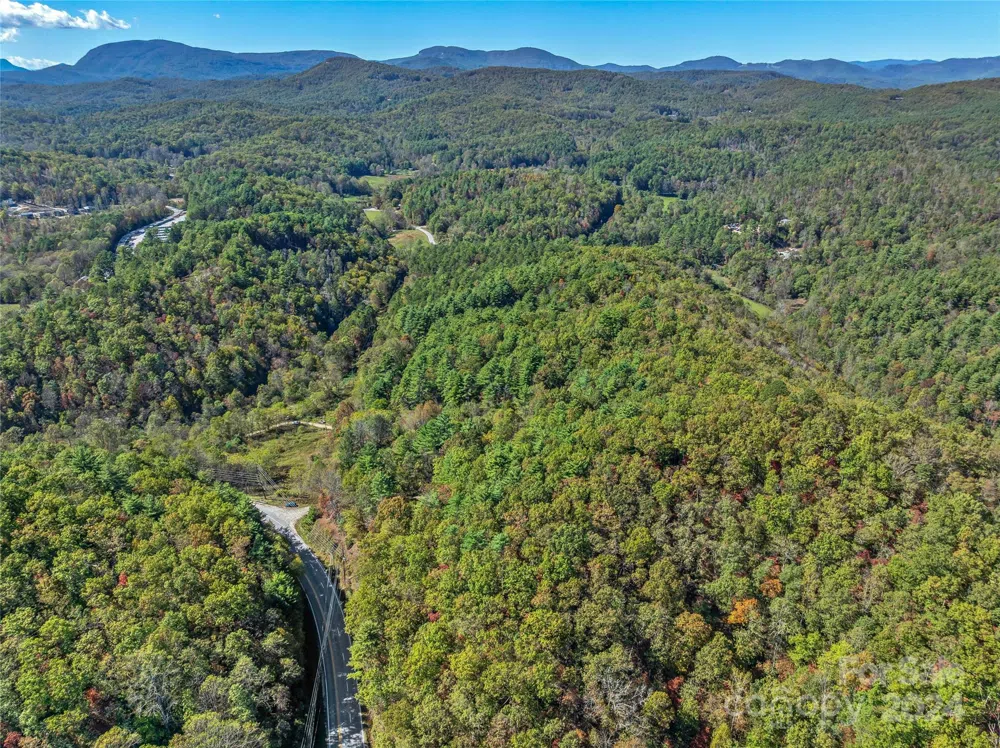 99999 Yager Farms Road Lake Toxaway, NC 28747