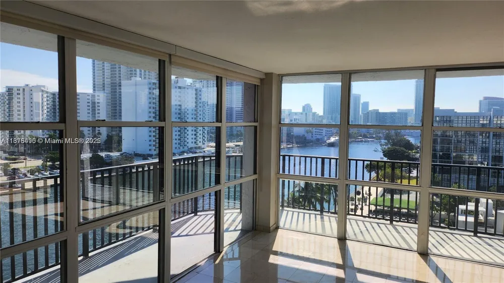 1000 Parkview Dr #920 Hallandale Beach, FL 33009