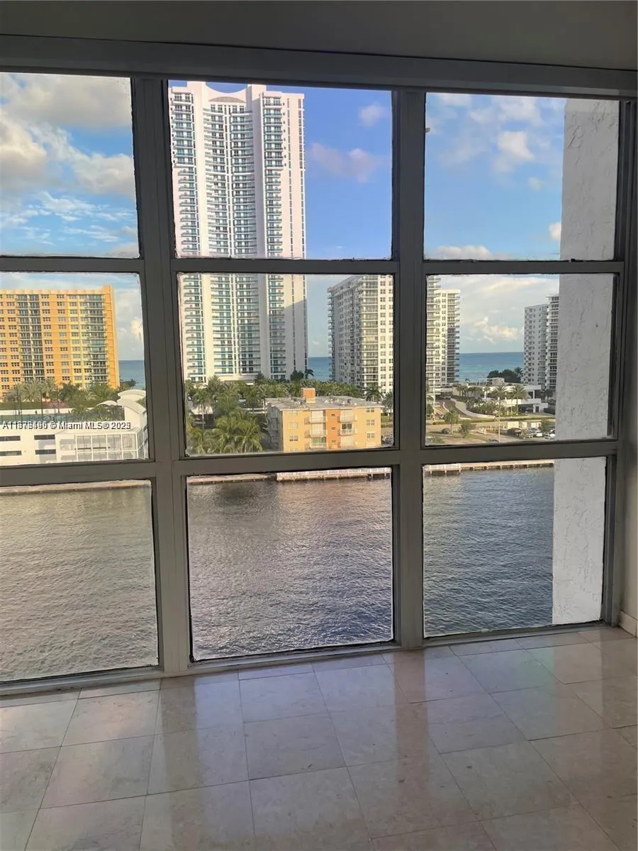 1000 Parkview Dr #920 Hallandale Beach, FL 33009
