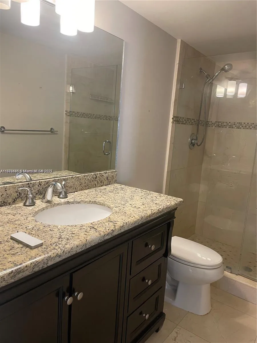 1000 Parkview Dr #920 Hallandale Beach, FL 33009