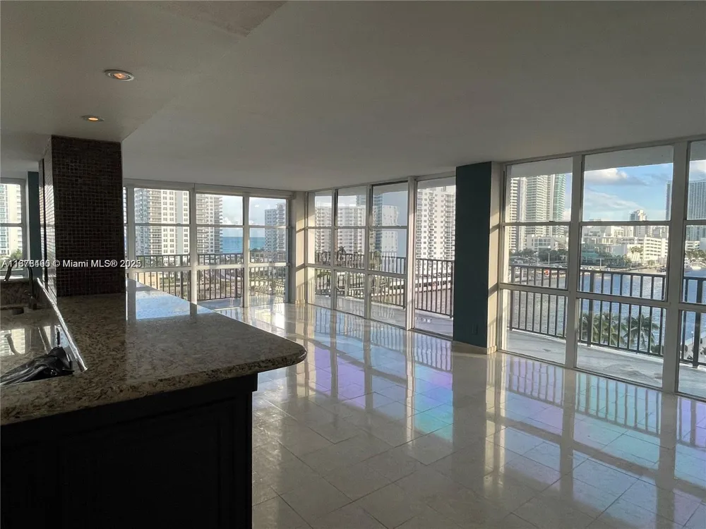 1000 Parkview Dr #920 Hallandale Beach, FL 33009