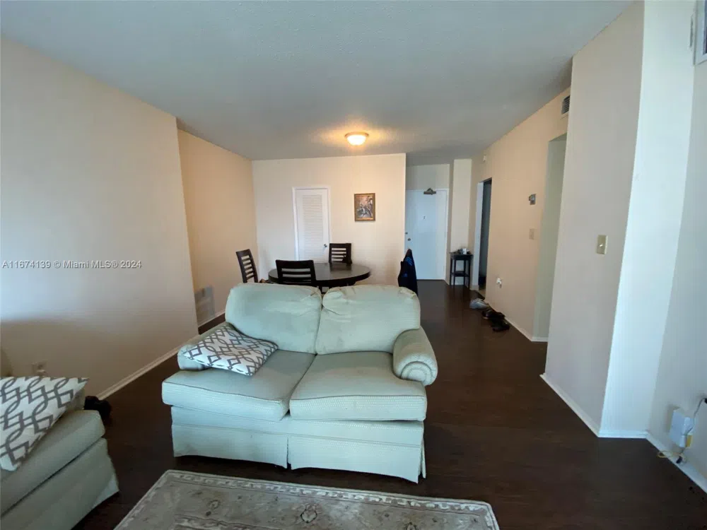 1965 S Ocean Dr #4D Hallandale Beach, FL 33009