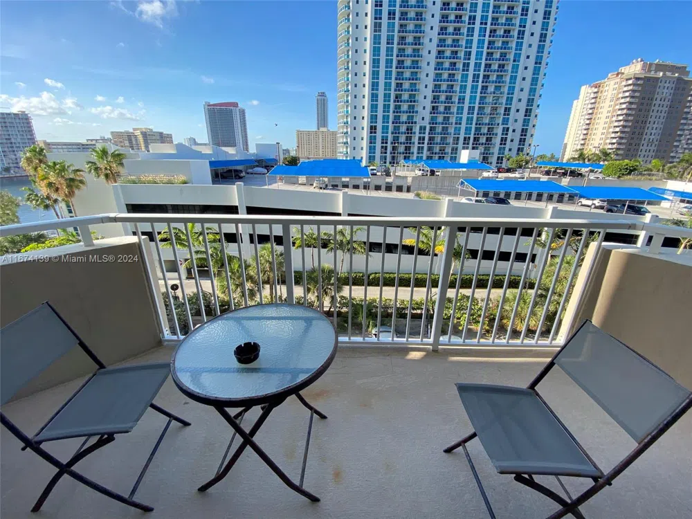 1965 S Ocean Dr #4D Hallandale Beach, FL 33009