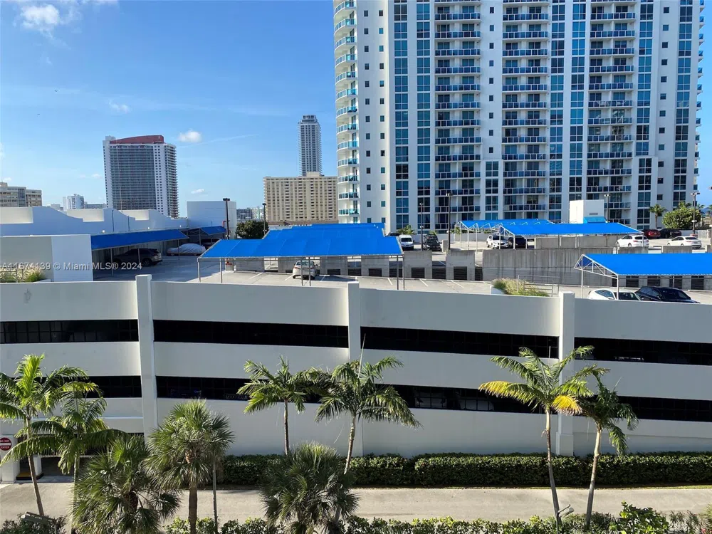 1965 S Ocean Dr #4D Hallandale Beach, FL 33009