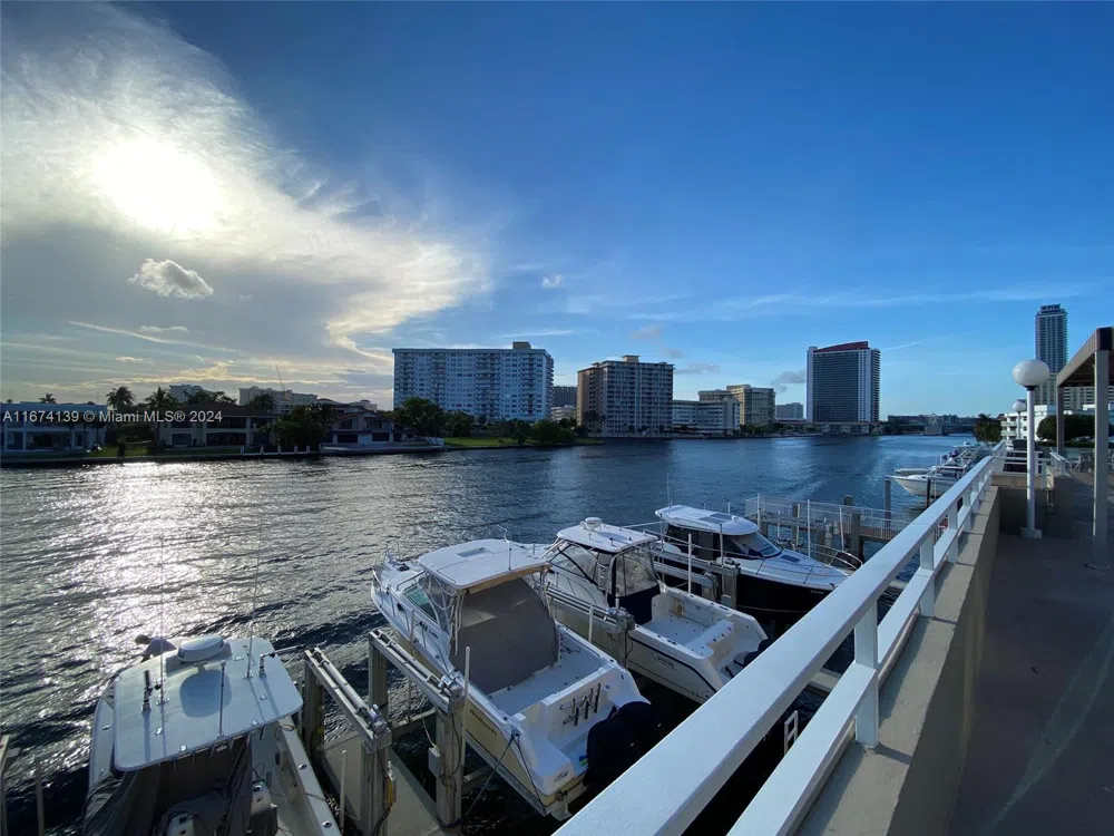 1965 S Ocean Dr #4D Hallandale Beach, FL 33009