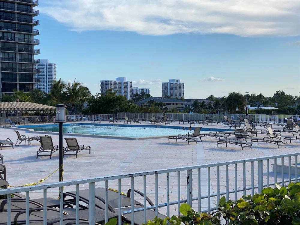 1965 S Ocean Dr #4D Hallandale Beach, FL 33009