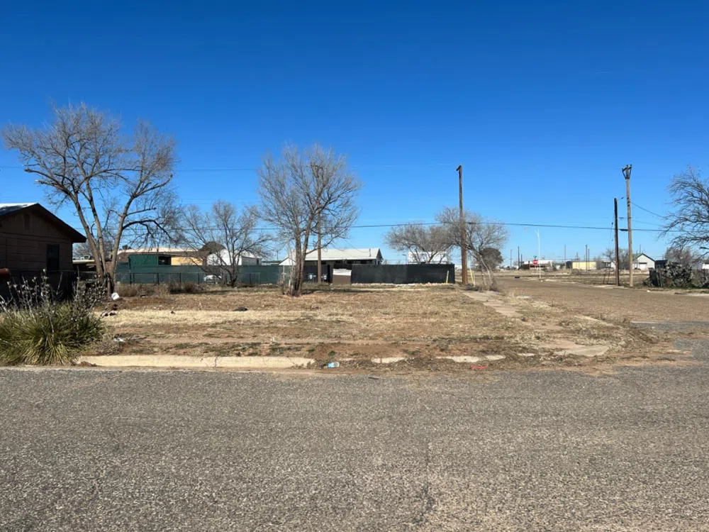 1921 E 15th Street Lubbock, TX 79403