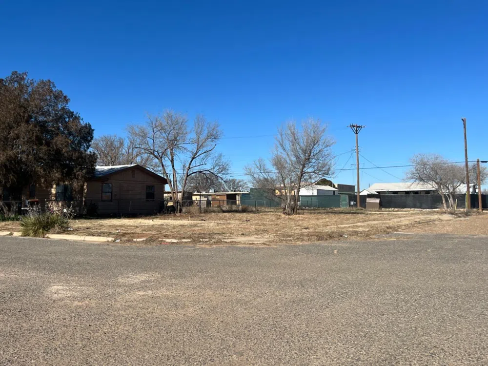 1921 E 15th Street Lubbock, TX 79403