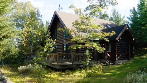 5497 Pine Island