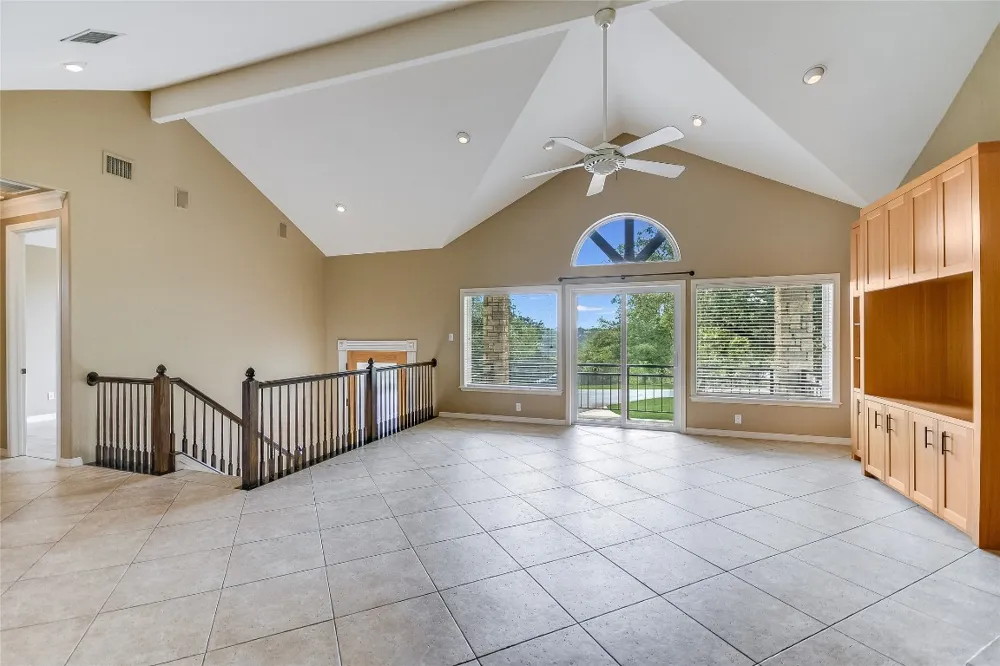 339 Quail Run Court Spicewood, TX 78669