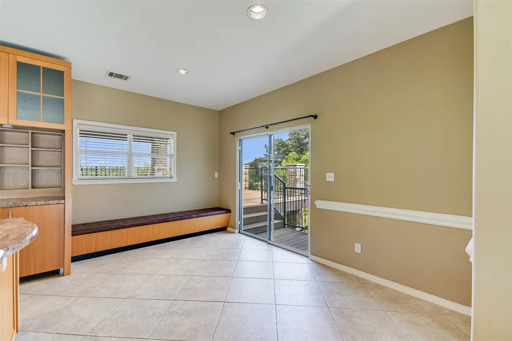 339 Quail Run Court Spicewood, TX 78669