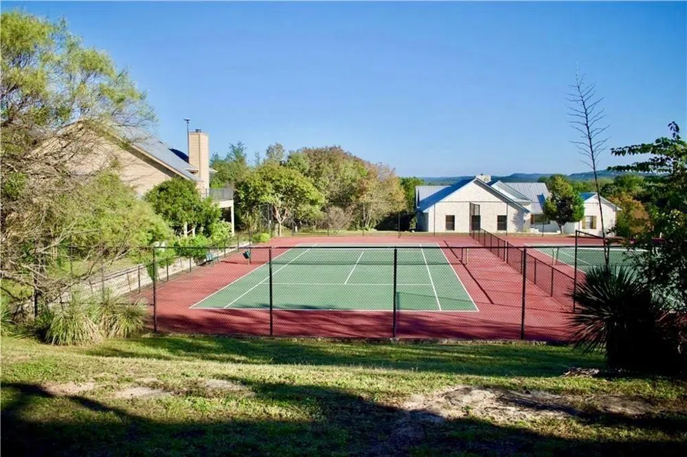 339 Quail Run Court Spicewood, TX 78669