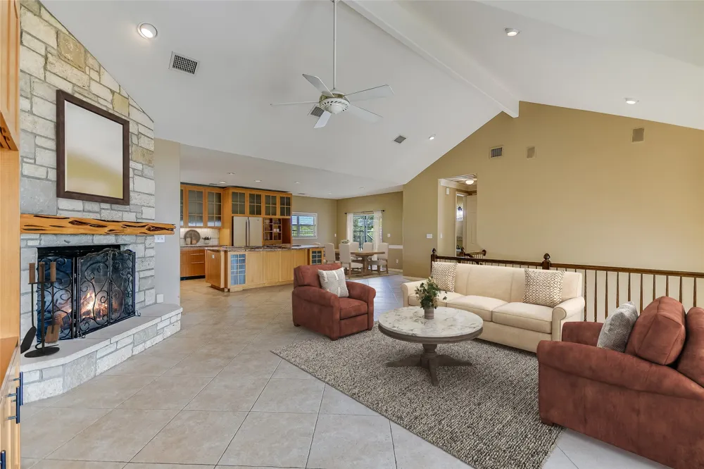 339 Quail Run Court Spicewood, TX 78669