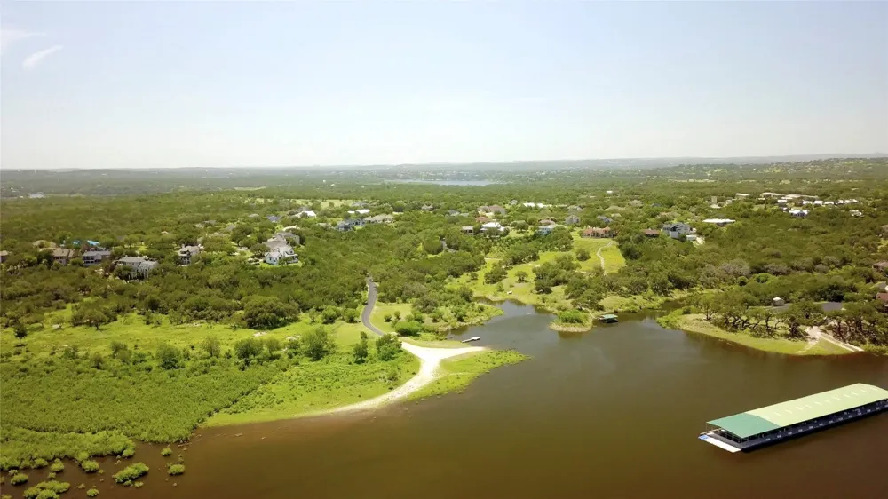 339 Quail Run Court Spicewood, TX 78669