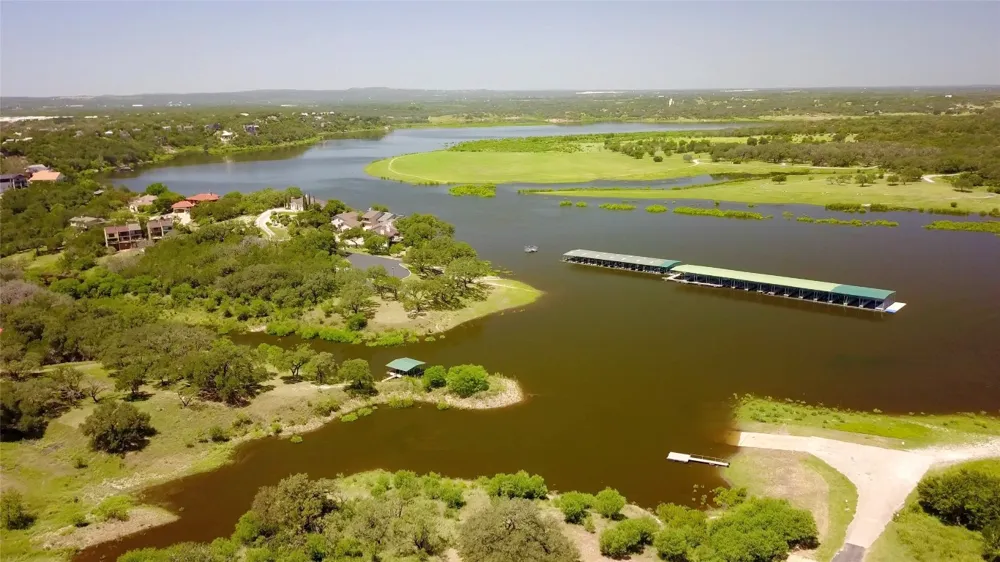 339 Quail Run Court Spicewood, TX 78669