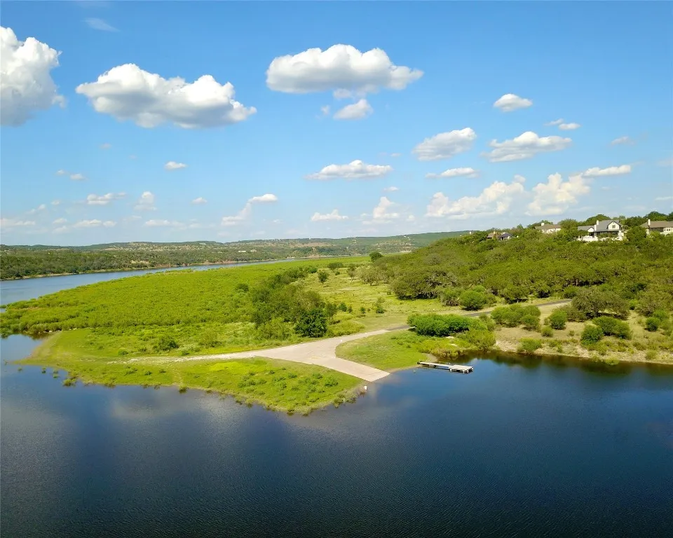 339 Quail Run Court Spicewood, TX 78669