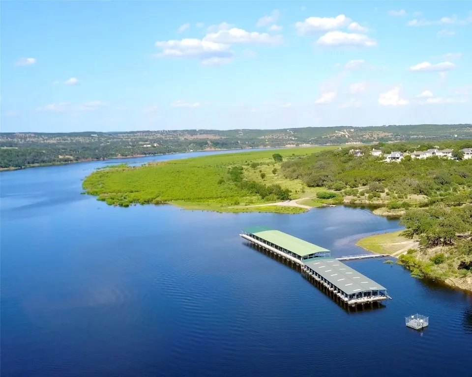 339 Quail Run Court Spicewood, TX 78669