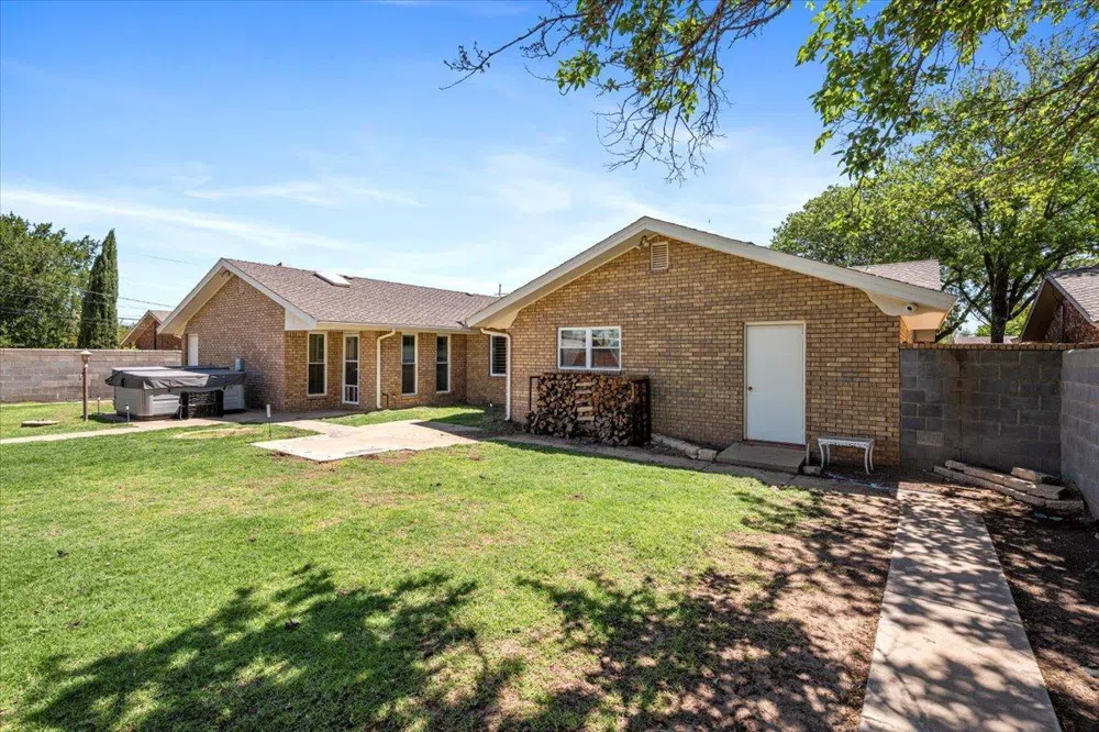 2004 Rice Drive Levelland, TX 79336