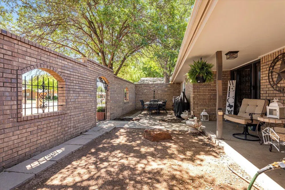 2004 Rice Drive Levelland, TX 79336