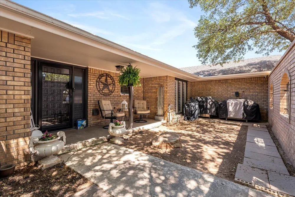 2004 Rice Drive Levelland, TX 79336