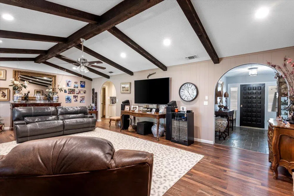 2004 Rice Drive Levelland, TX 79336