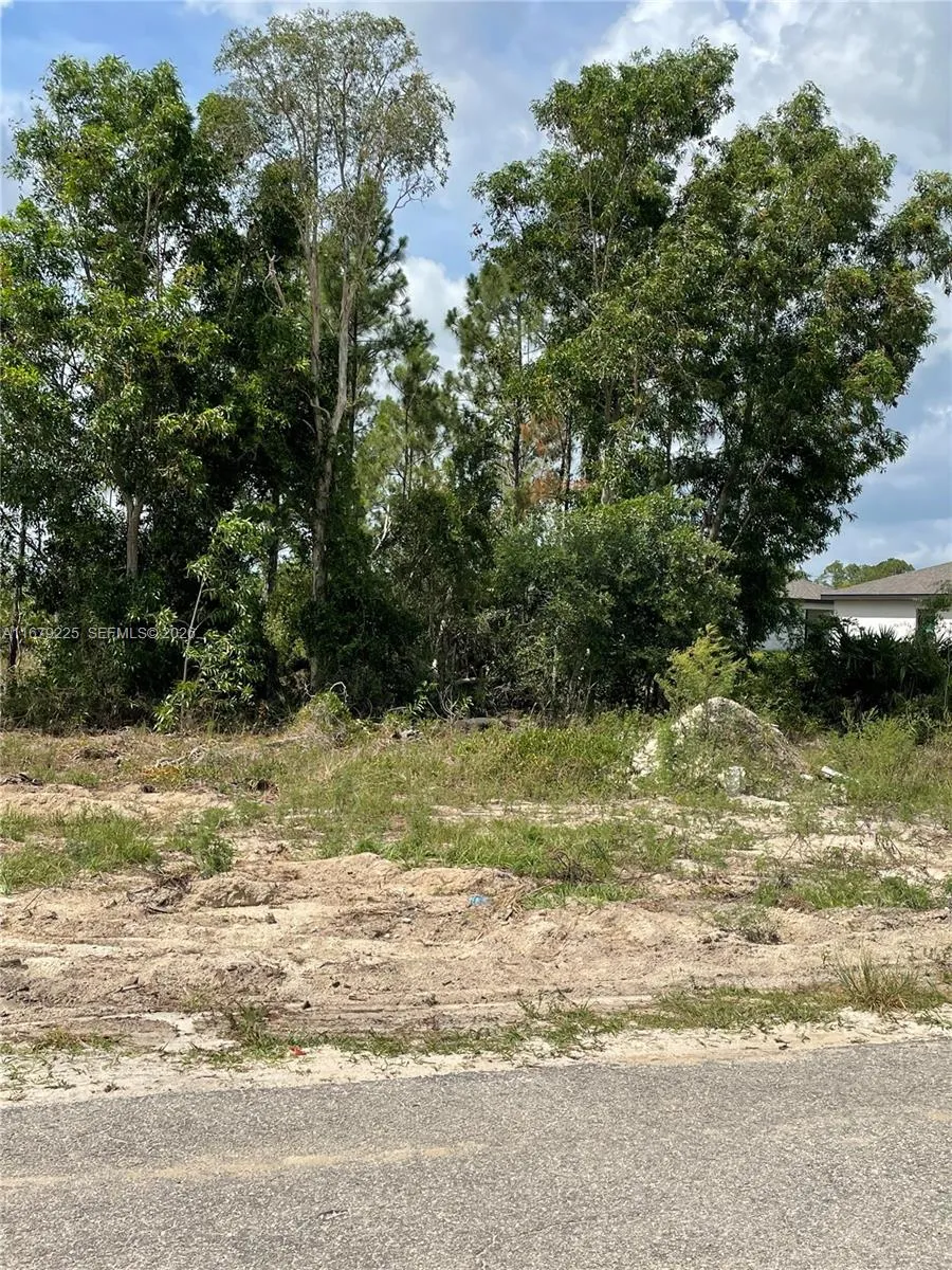 869 Winwood Circle Fort Myers, FL 33913
