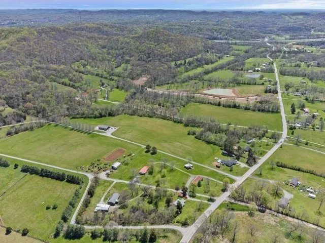 4358 Peytonsville Trinity Rd Franklin, TN 37064