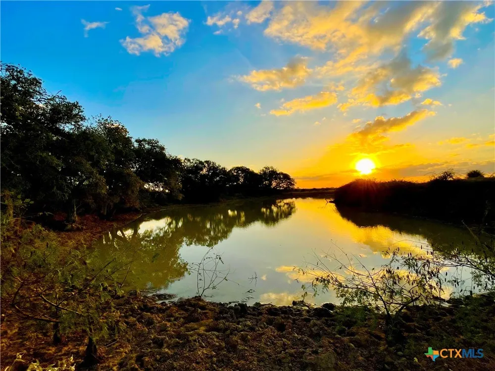 FM 530 Hallettsville, TX 77964