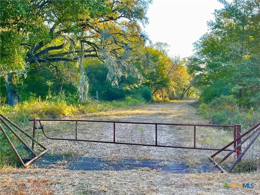 FM 530 Hallettsville, TX 77964