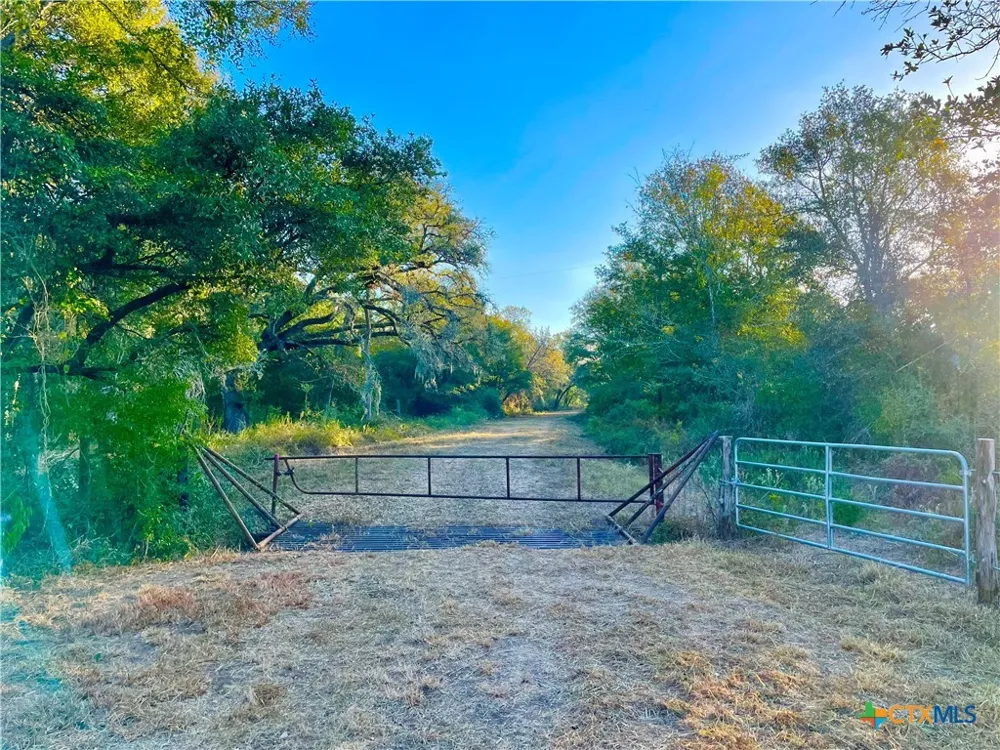 FM 530 Hallettsville, TX 77964