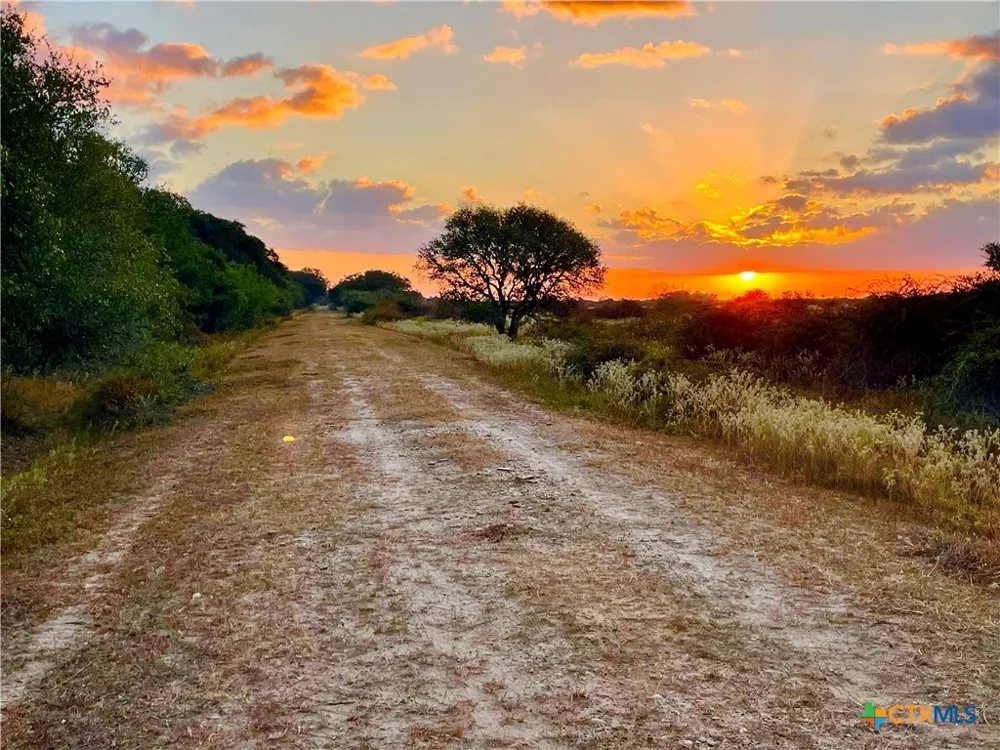 FM 530 Hallettsville, TX 77964