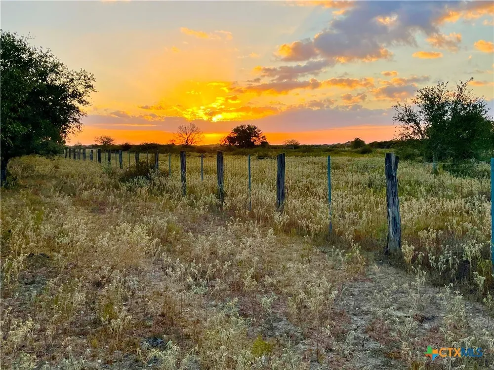 FM 530 Hallettsville, TX 77964
