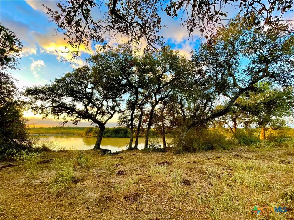 FM 530 Hallettsville, TX 77964