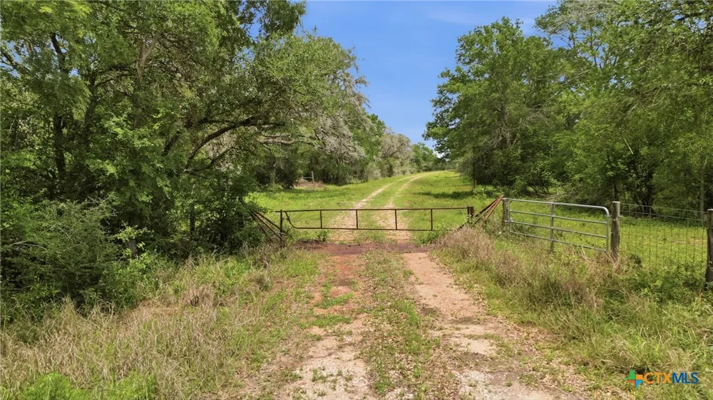 FM 530 Hallettsville, TX 77964