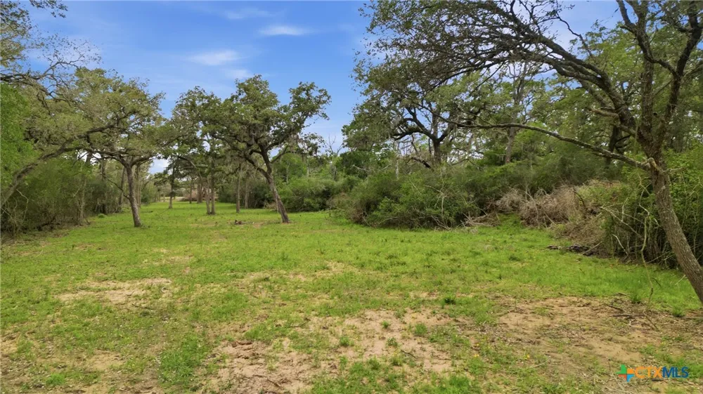 FM 530 Hallettsville, TX 77964