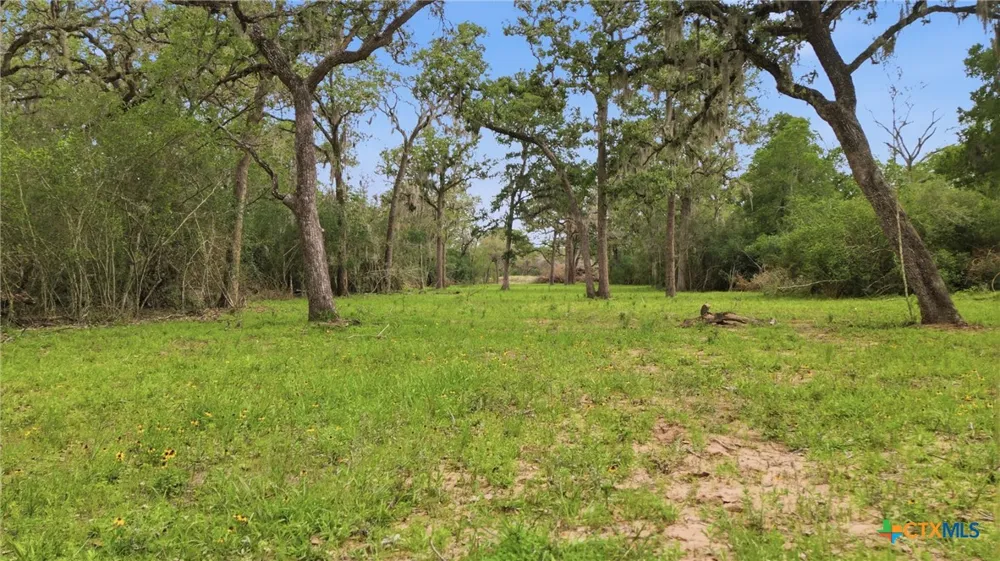 FM 530 Hallettsville, TX 77964