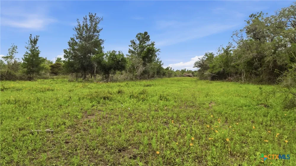 FM 530 Hallettsville, TX 77964