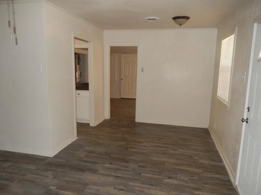 2710 Mount View Drive Farmers Branch, TX 75234