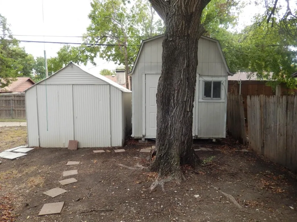 2710 Mount View Drive Farmers Branch, TX 75234