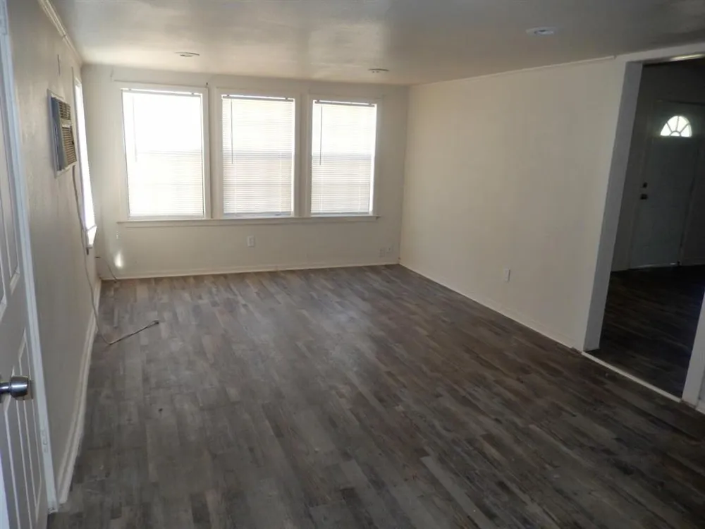 2710 Mount View Drive Farmers Branch, TX 75234