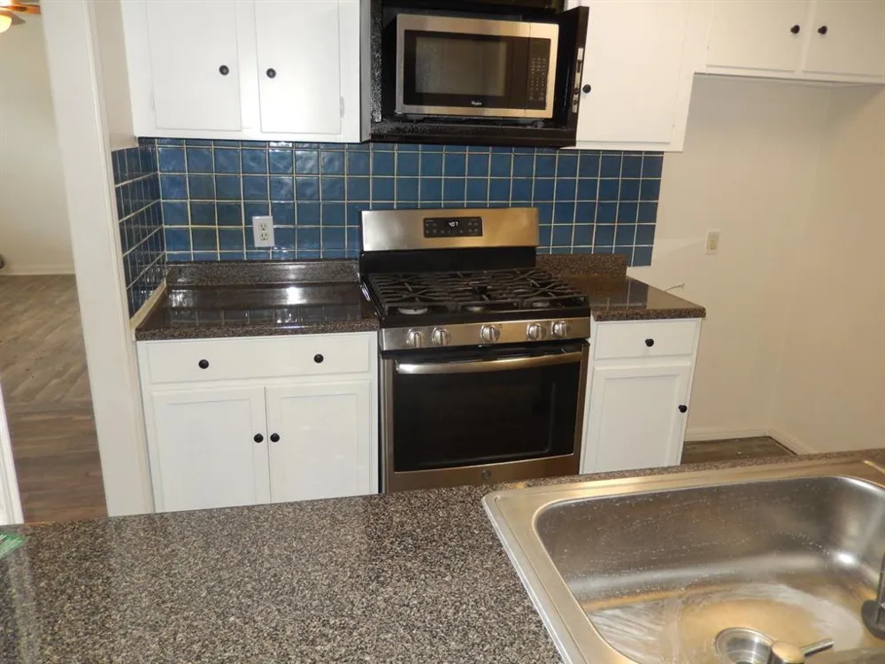 2710 Mount View Drive Farmers Branch, TX 75234