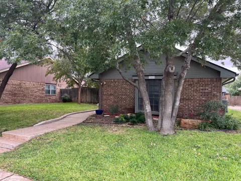 2409 Arbor Circle