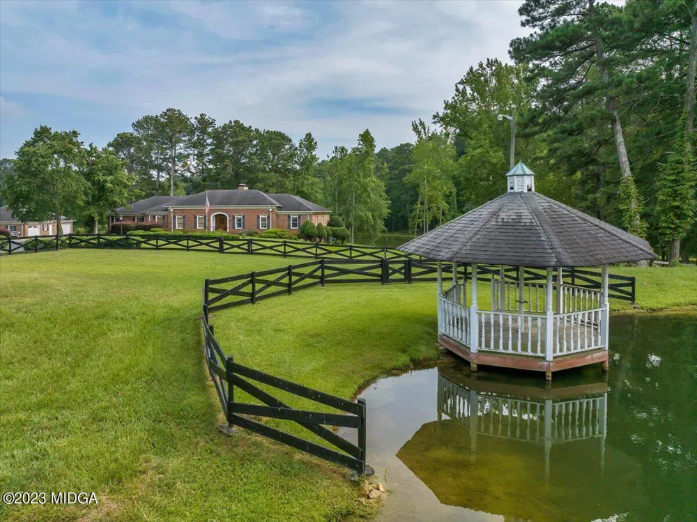 655 McDonough Rd Road Hampton, GA 30228