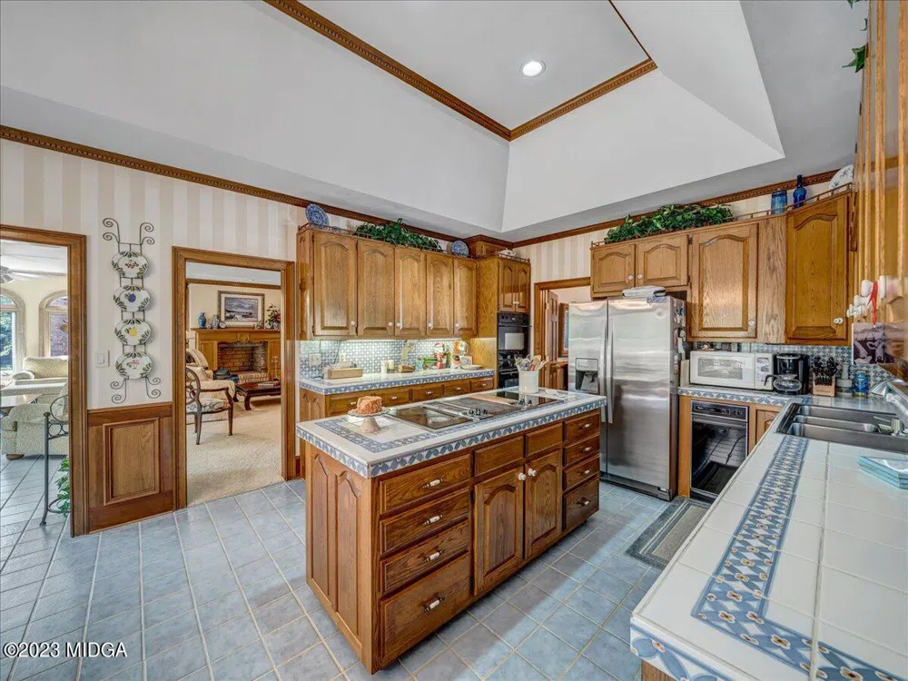 655 McDonough Rd Road Hampton, GA 30228