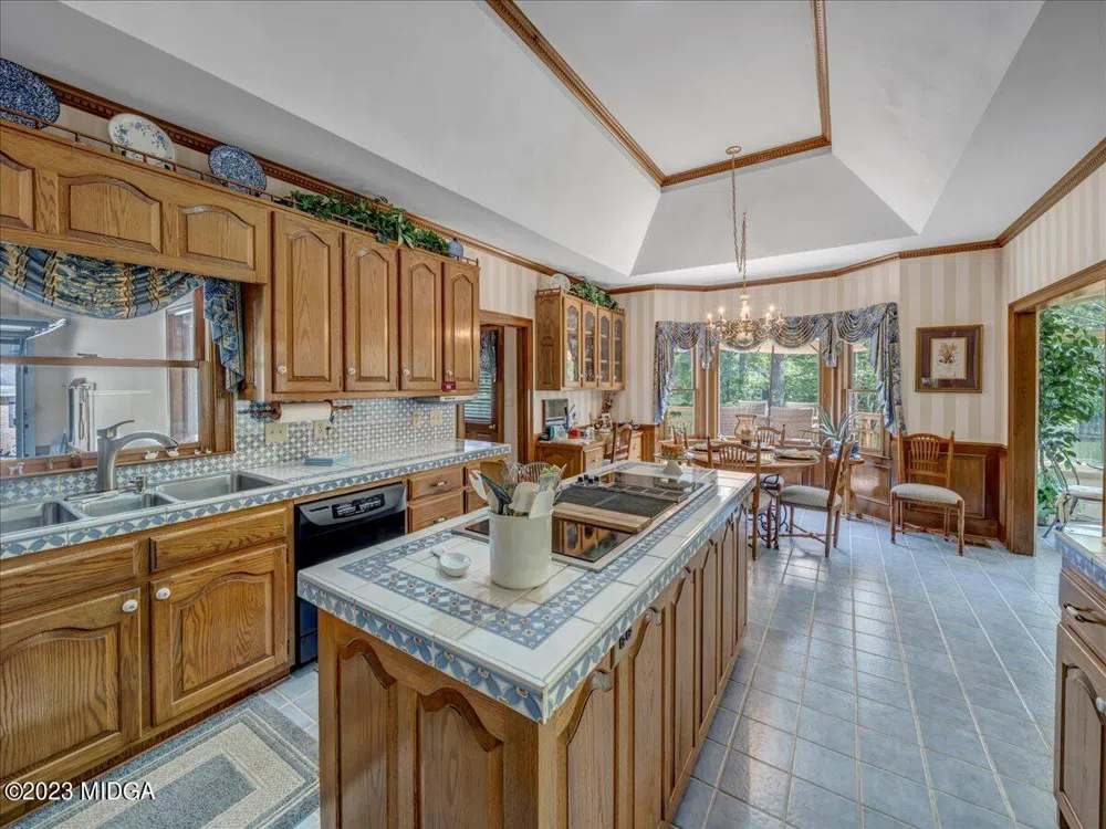 655 McDonough Rd Road Hampton, GA 30228