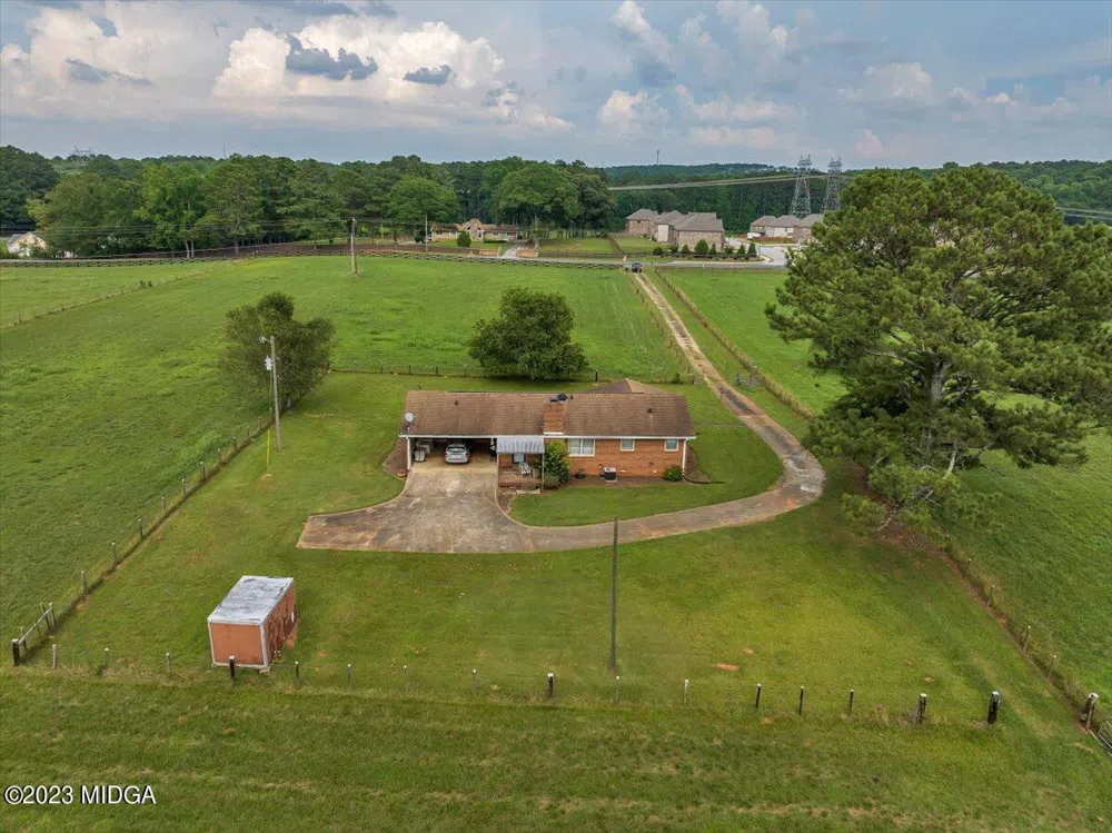 655 McDonough Rd Road Hampton, GA 30228