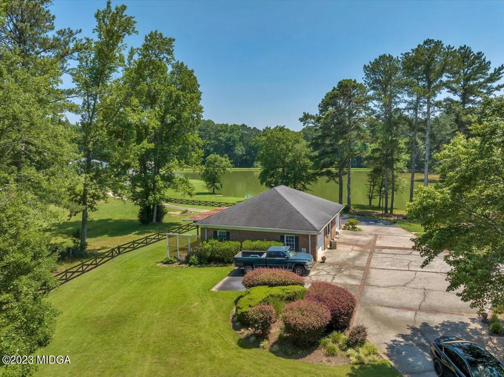 655 McDonough Rd Road Hampton, GA 30228