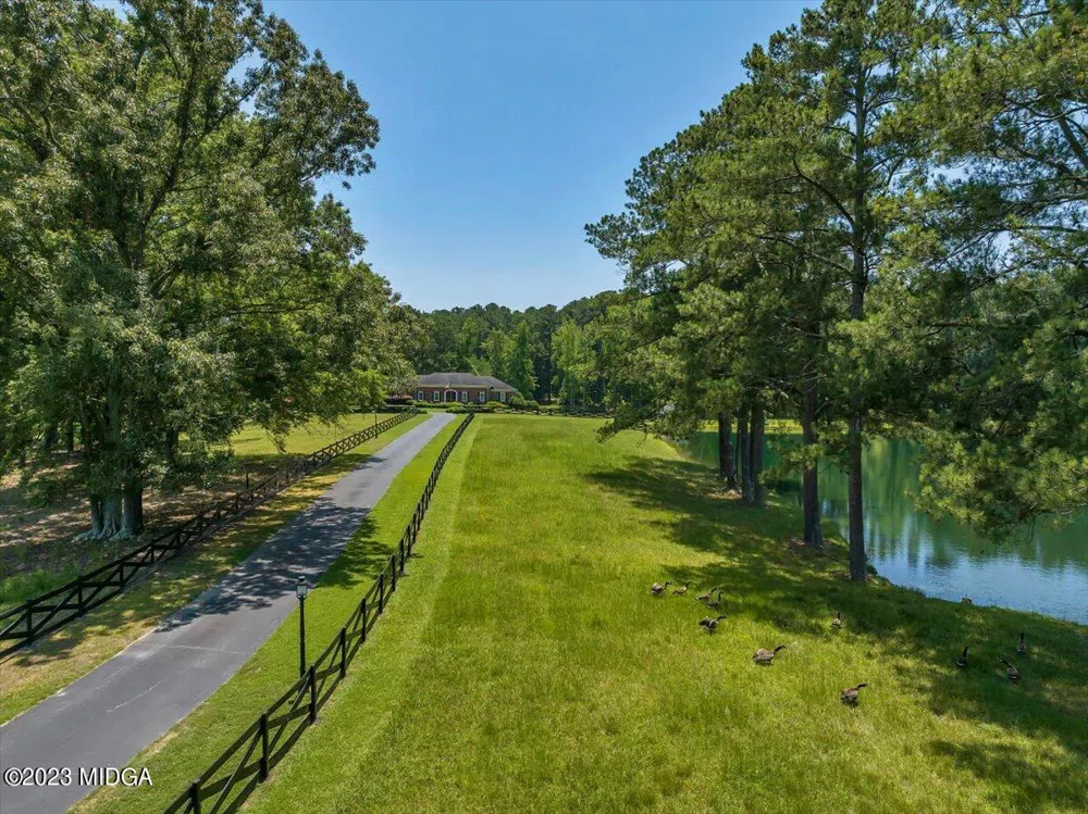 655 McDonough Rd Road Hampton, GA 30228