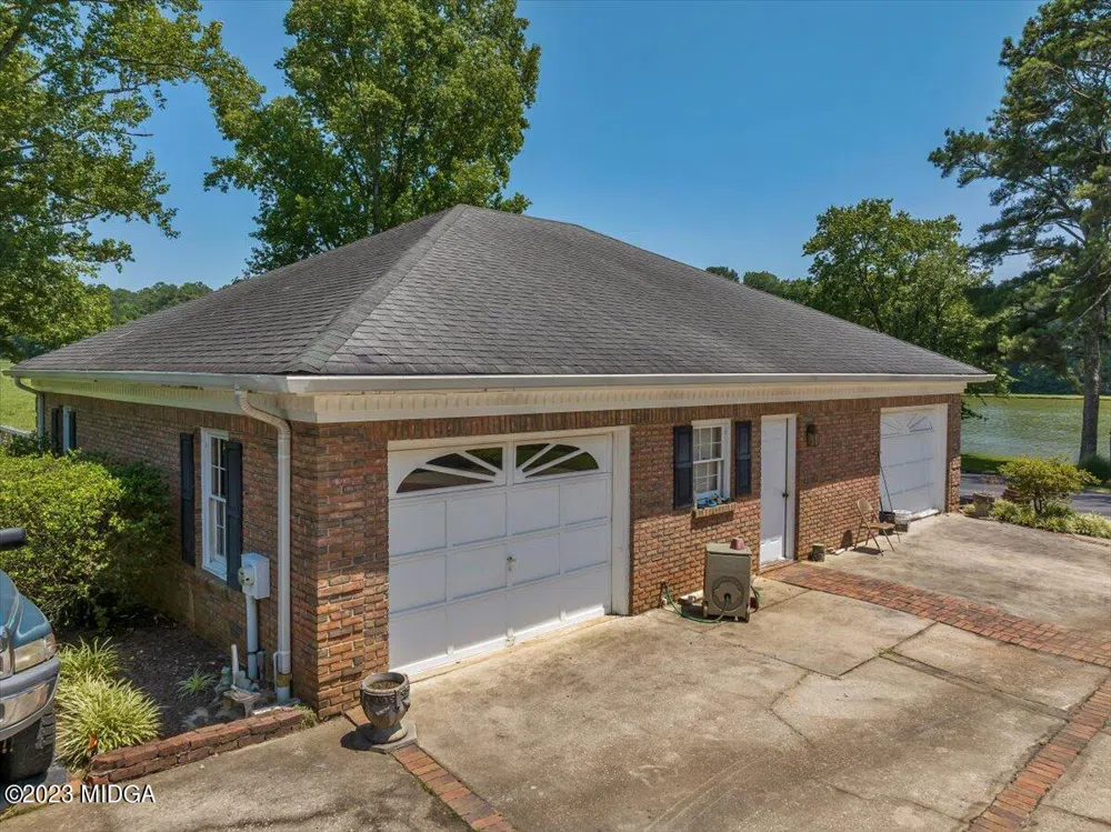 655 McDonough Rd Road Hampton, GA 30228